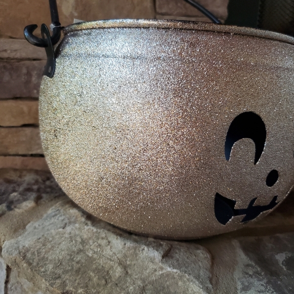 Gorgeous Metal Jack O Lantern Candle Holder-NWT - Picture 4 of 6